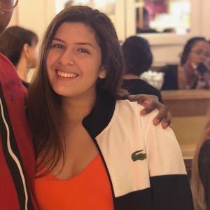 Meet your Posher, Kayla